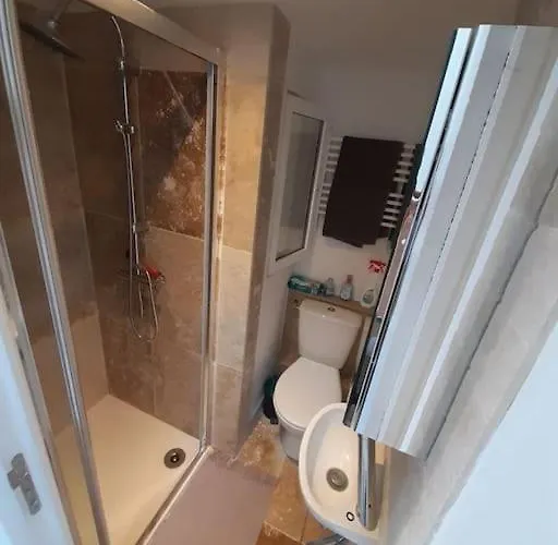 On 3 Floors *